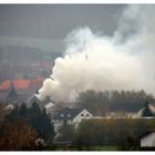 Heute um 13:45 Uhr ; Großalarm in der Stadt , es brennt !