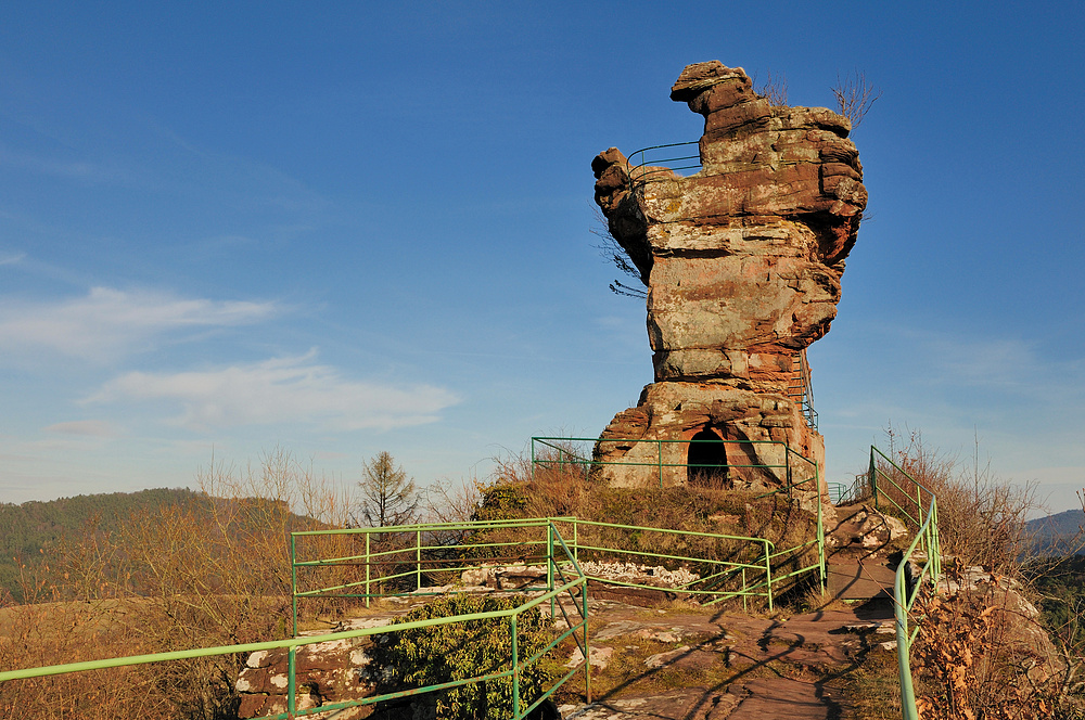 Heute war bei dem Wetter  Wandertag, mit Besteigung des Drachenfels.