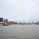 Heute war damals Zukunft - Hamburger Hafen, Blick Elbaufwärts.