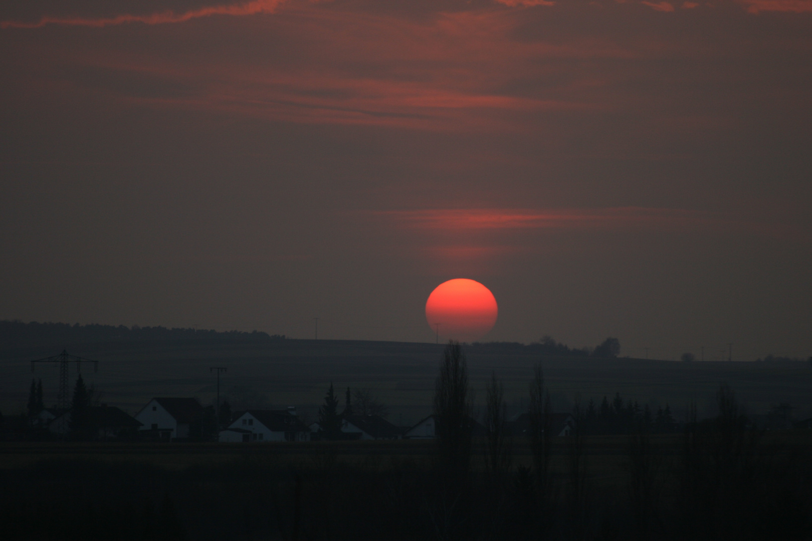 Heute war die Sonne besonders groß als sie unterging