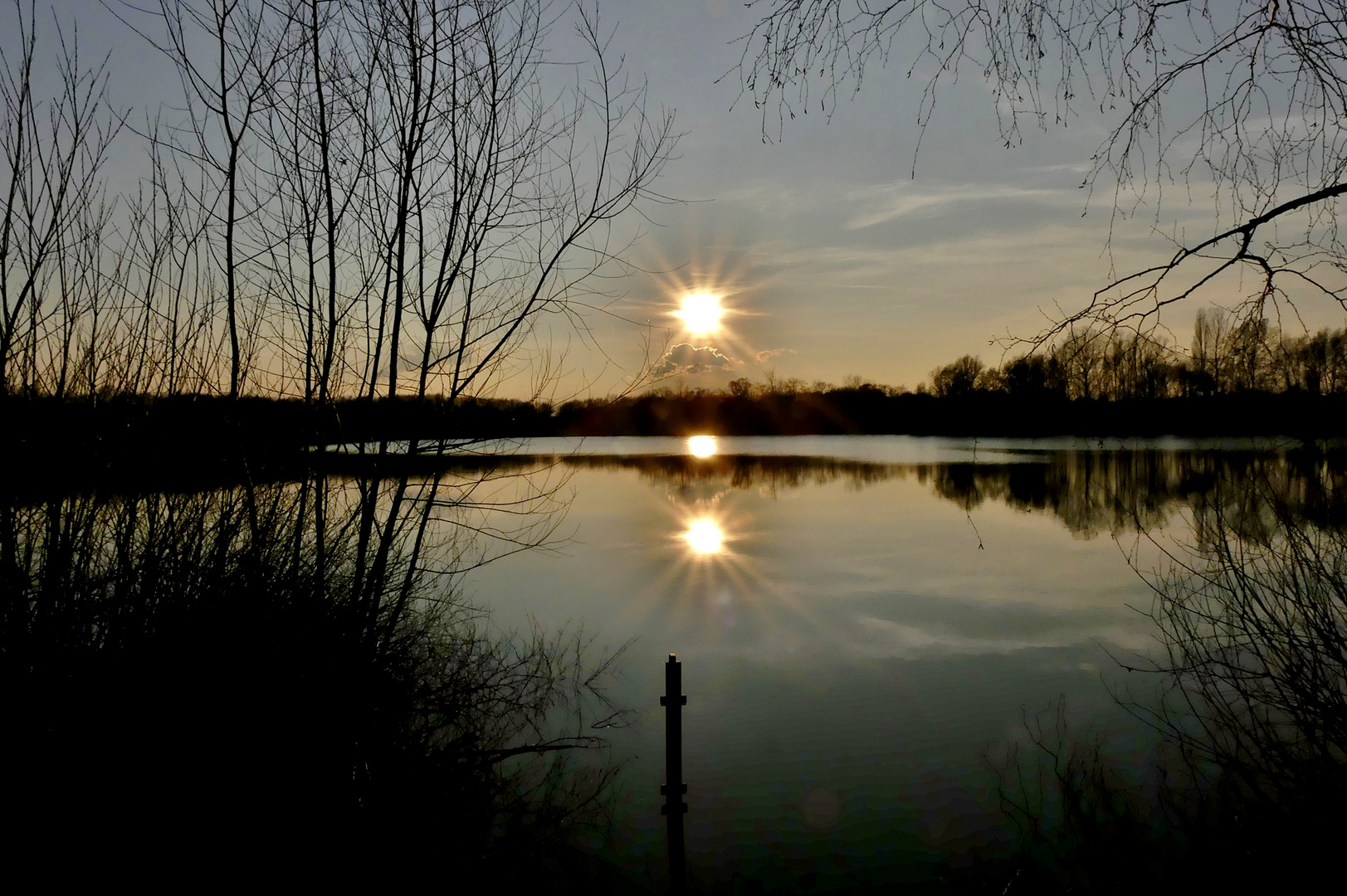 Heutiger Sonnenuntergang am Hitdorfer See in Leverkusen