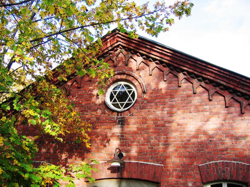 Hexagram in oldtown