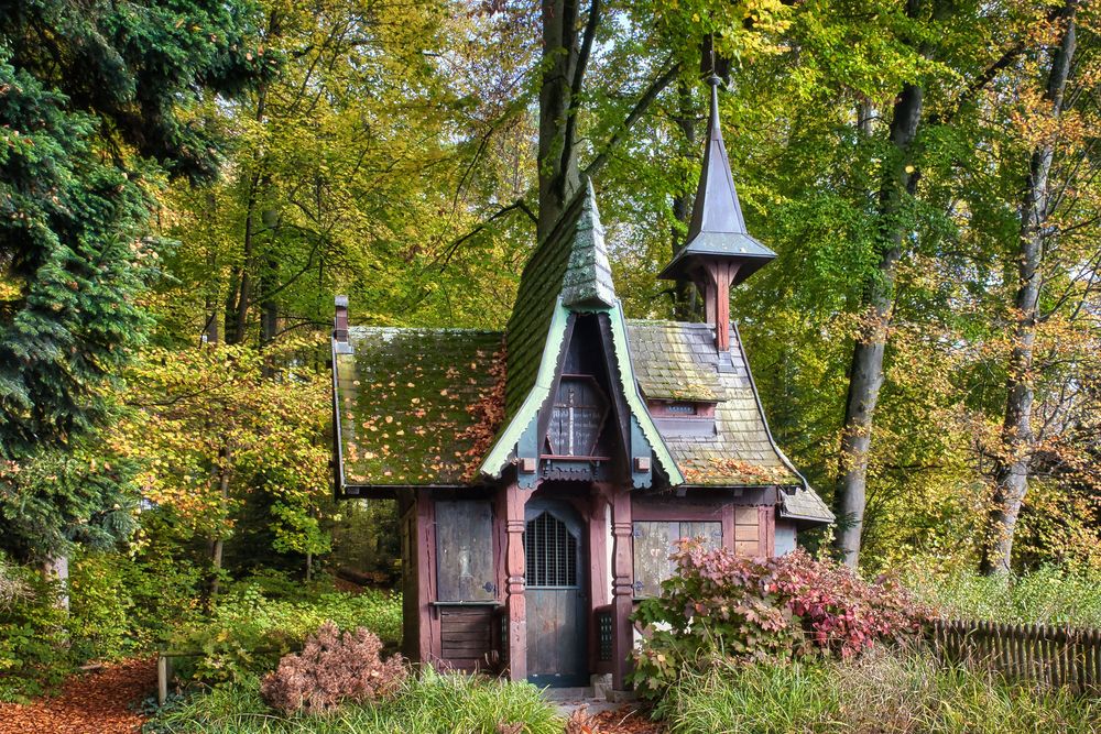 Hexenhaus im Herbst Foto & Bild natur Bilder auf