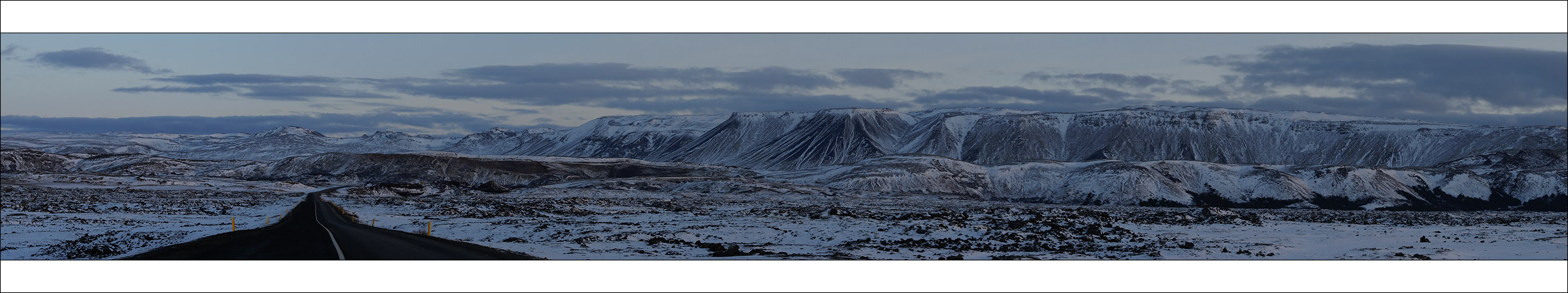 [ Hey, þetta er Ísland ]