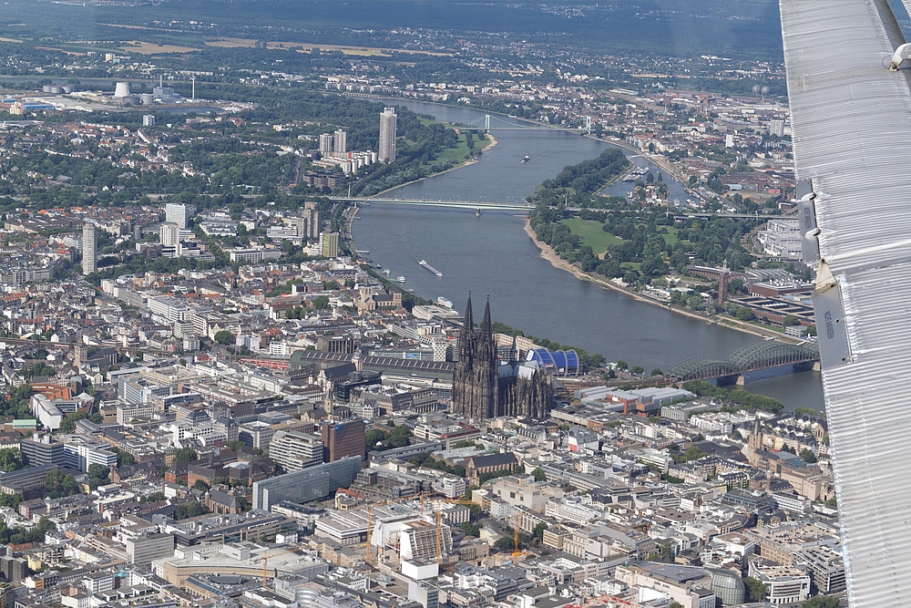 Hey Kölle du ming Stadt am Rhing