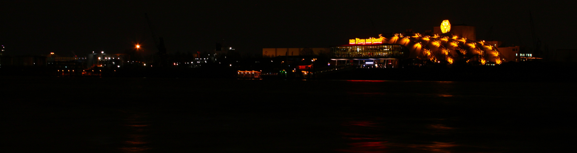 HH-Hafen bei Nacht