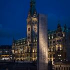 HH Rathaus zur blauen Stunde