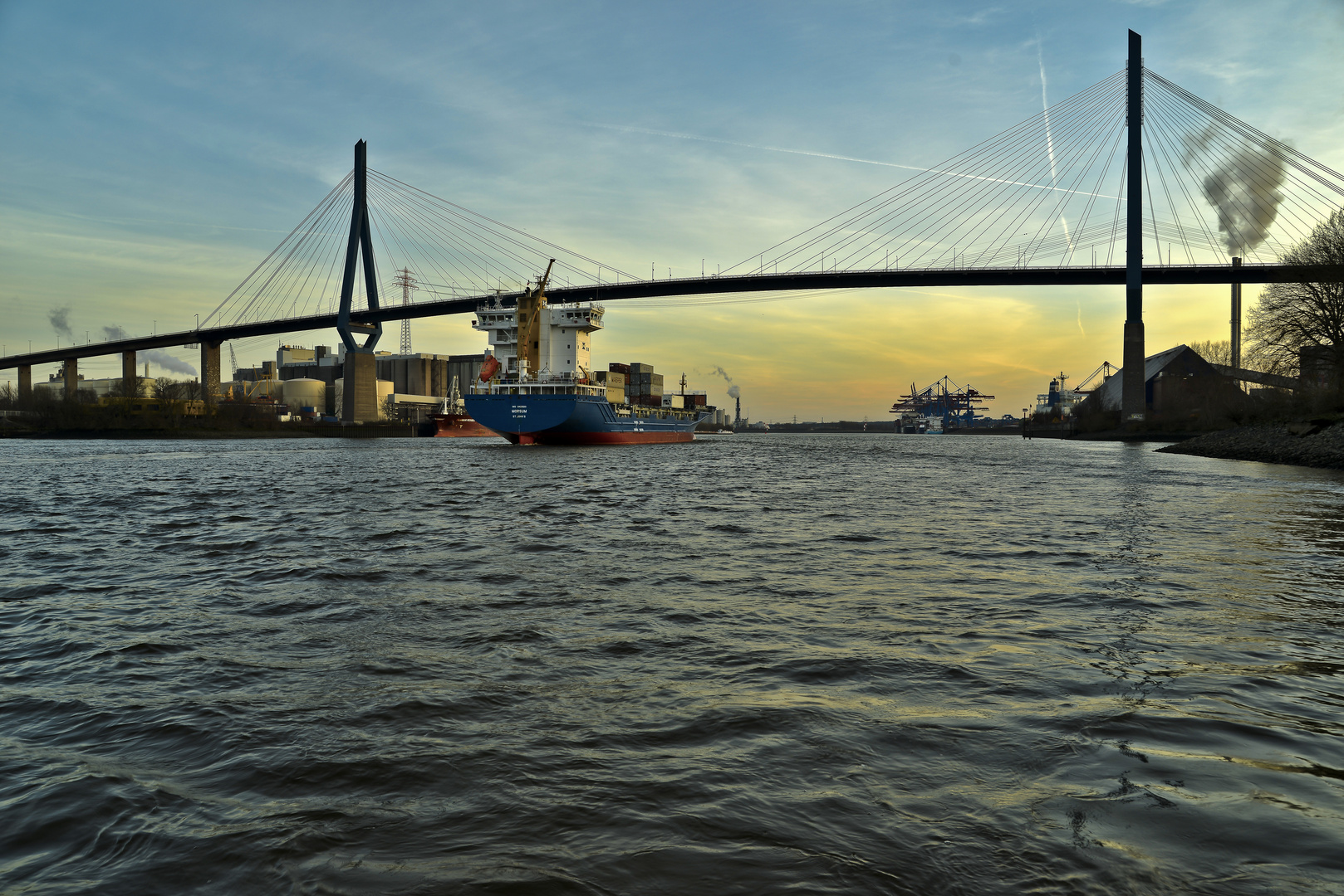 *** HH - richtung köhlbrandbrücke ***