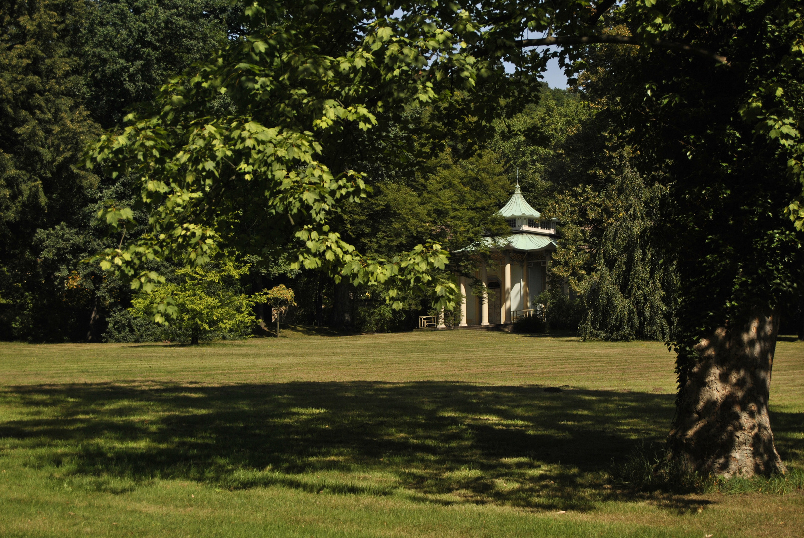 hidden pavillon