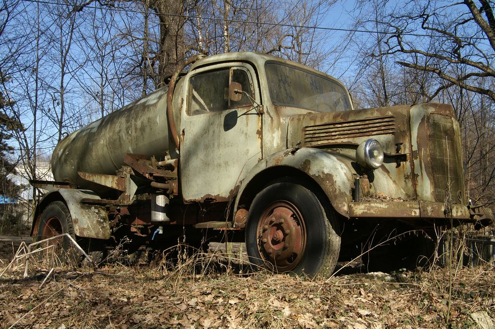 Alte LKW Bilder: Ein nostalgischer Blick auf die Vergangenheit der Straße