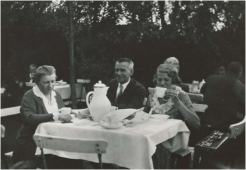 Hier können Familien Kaffee kochen