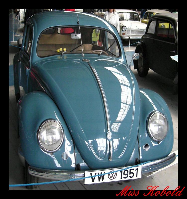 Hier kommt er angebrummt- der VW Käfer 1951!