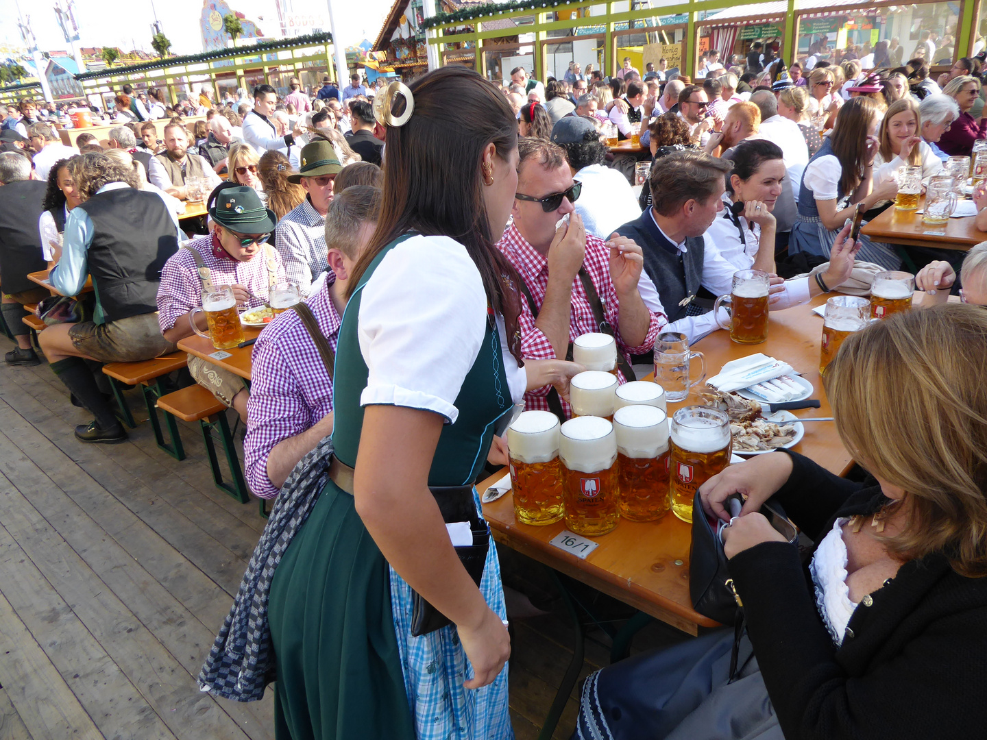 Hier kommt Nachschub....