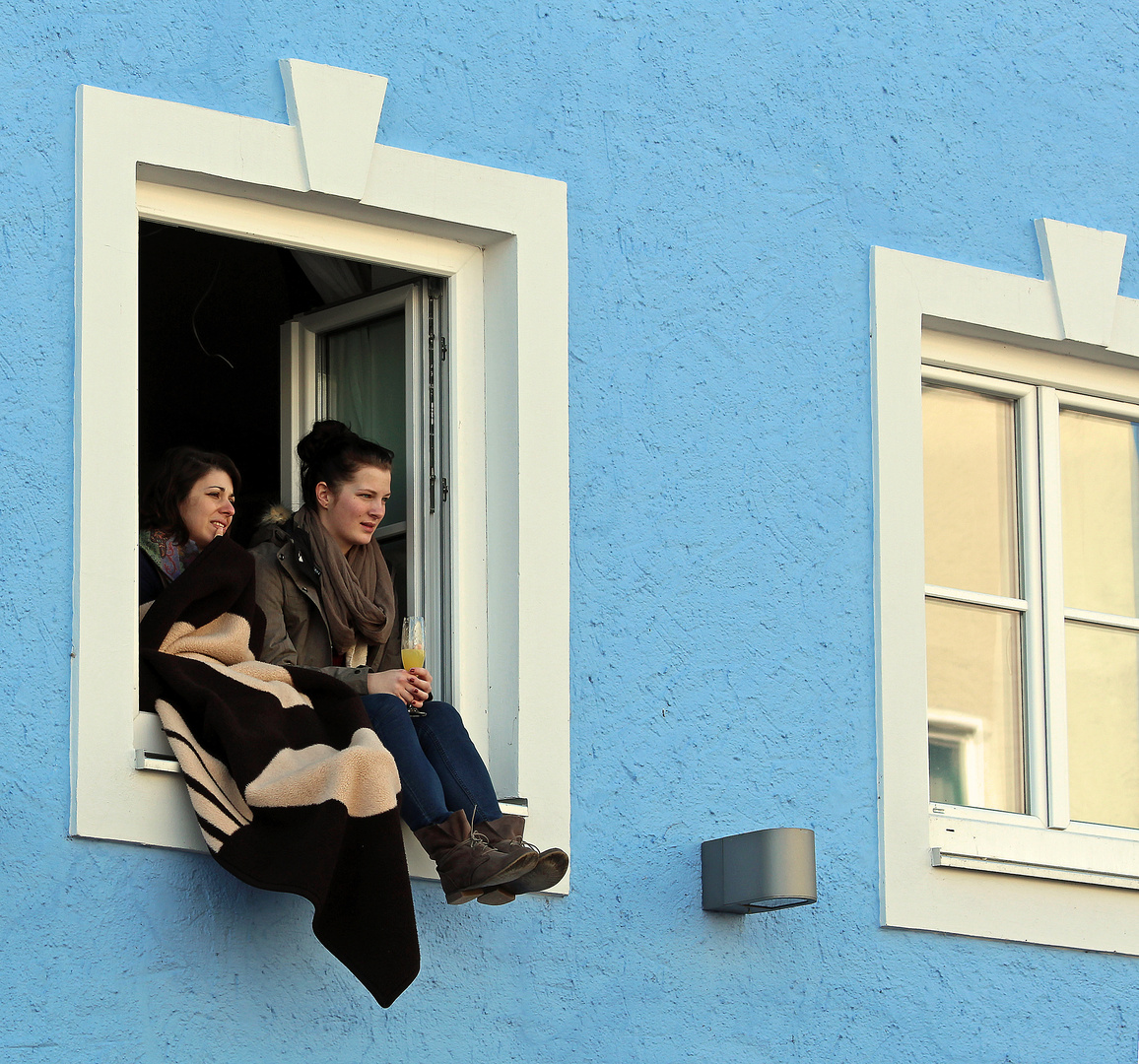 Hier sitzen sie in der ersten Reihe- nur hier