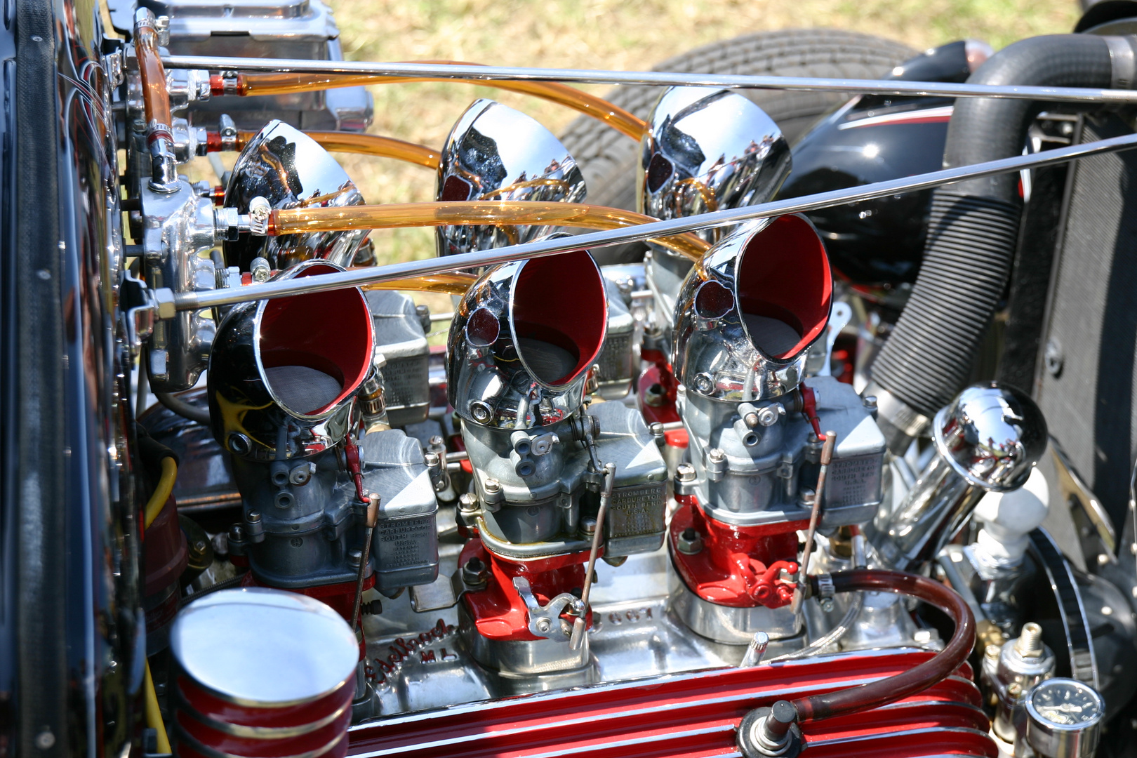 Hier spielt die Musik (Hotrod-Treffen Bottrop 2010)