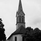 Hier steht die Kirche noch im Dorf