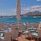 hier trinken wir einen Kaffee und genießen den Blick auf den Strand von Alcudia gegenüber 