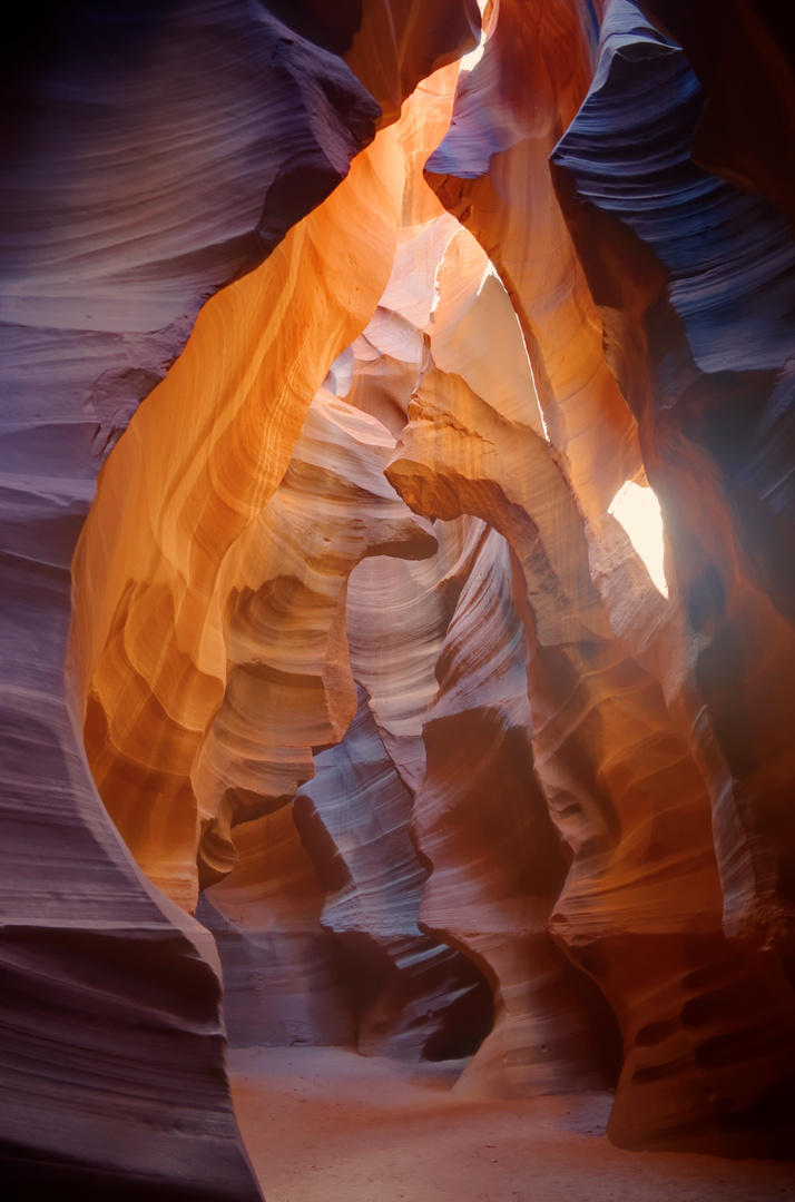 High Noon Light at Antelope Canyon