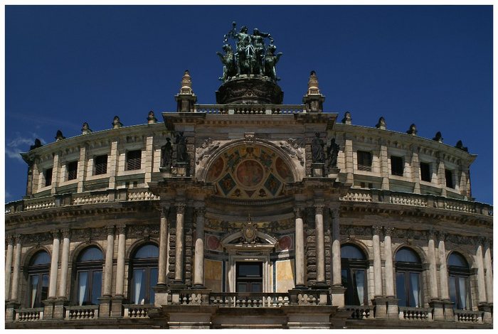 "High noon und Polfilter" - Die Semperoper mal nicht bei Nacht