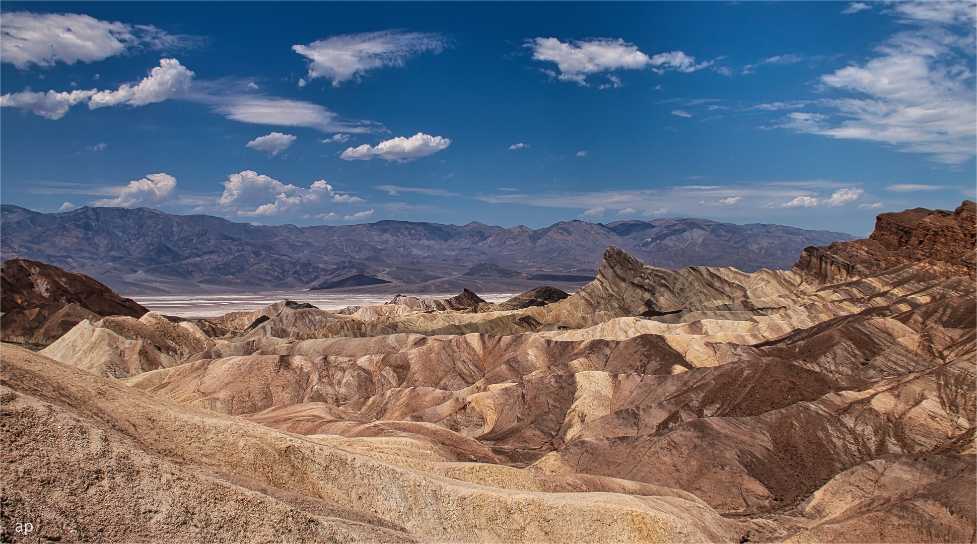 high noon @ Zabriskie Point