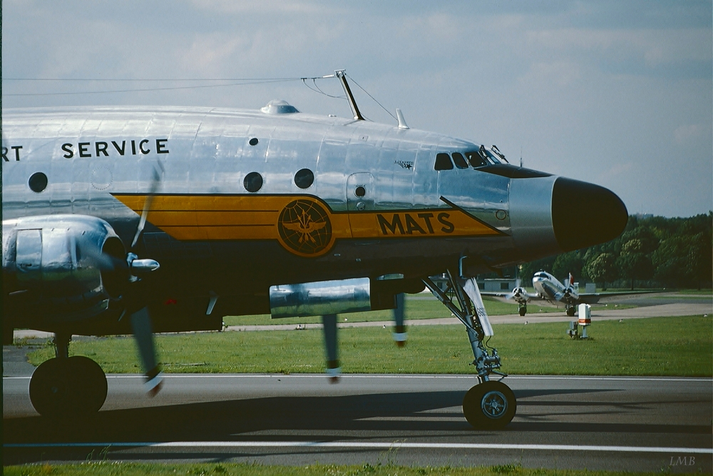 High Nose Gear