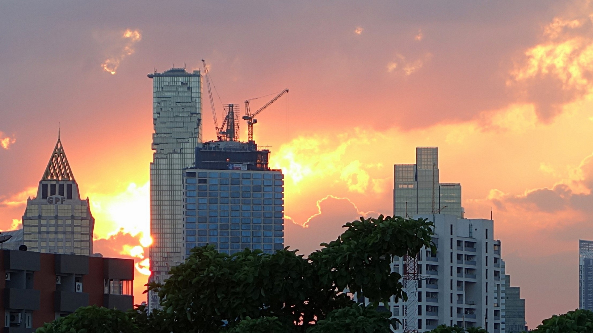 high-rise in hellfire-sunset