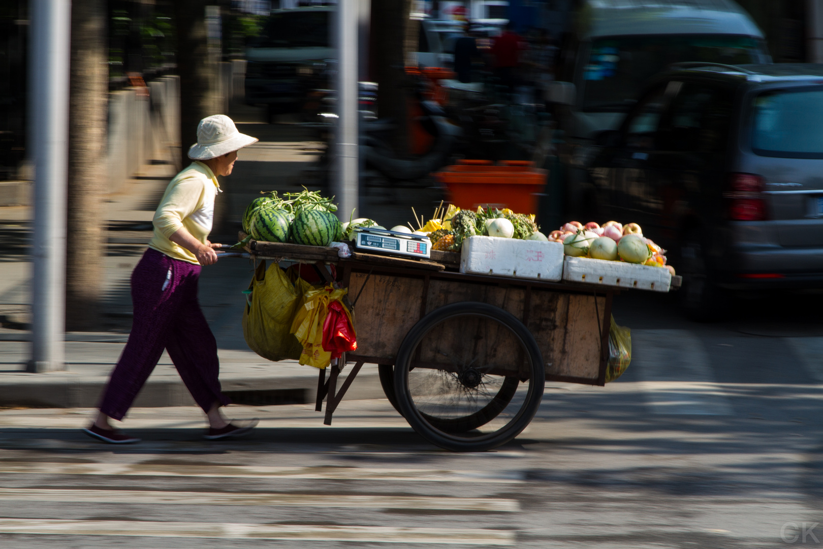 High-Speed Obststand