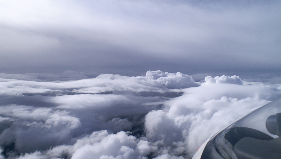 High über den Wolken