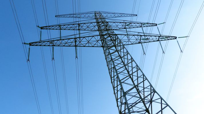 ... high voltage mast