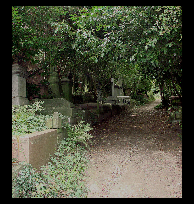 - highgate cemetery - in farbe -