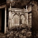 Highgate Cemetery -Lebanon Circle-