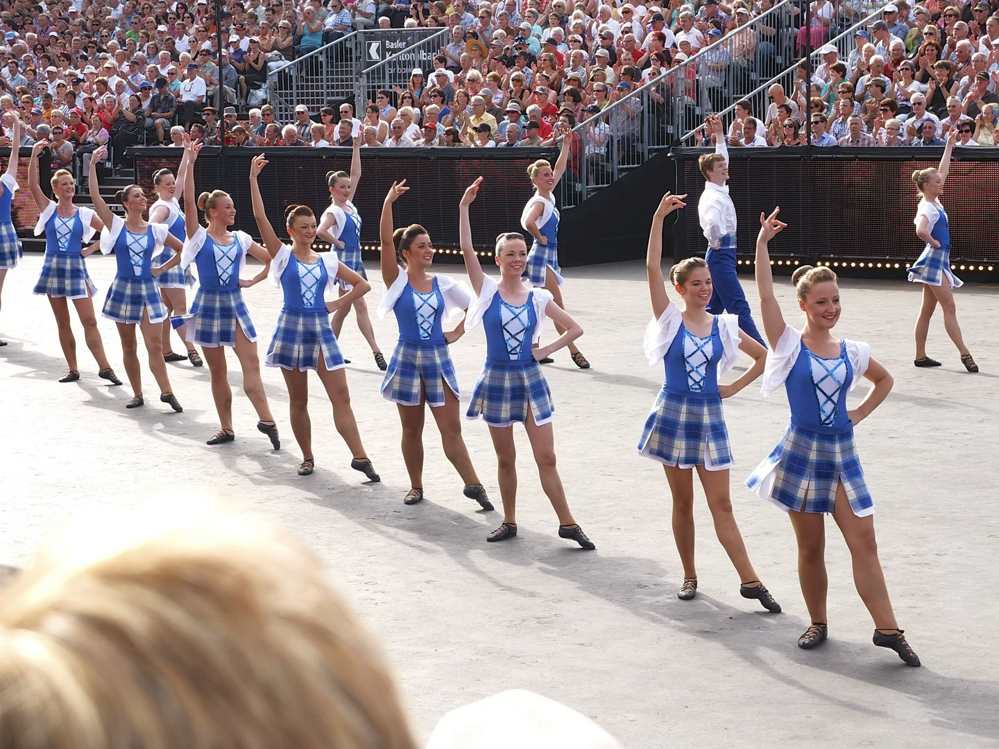 Highland Dancers am Basel Tattoo 2012