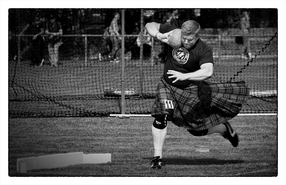 Highland Games: Like a tossing stone