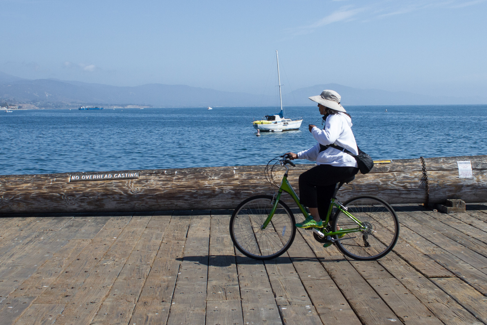 Highway 1, cycling on the dock of tha bay