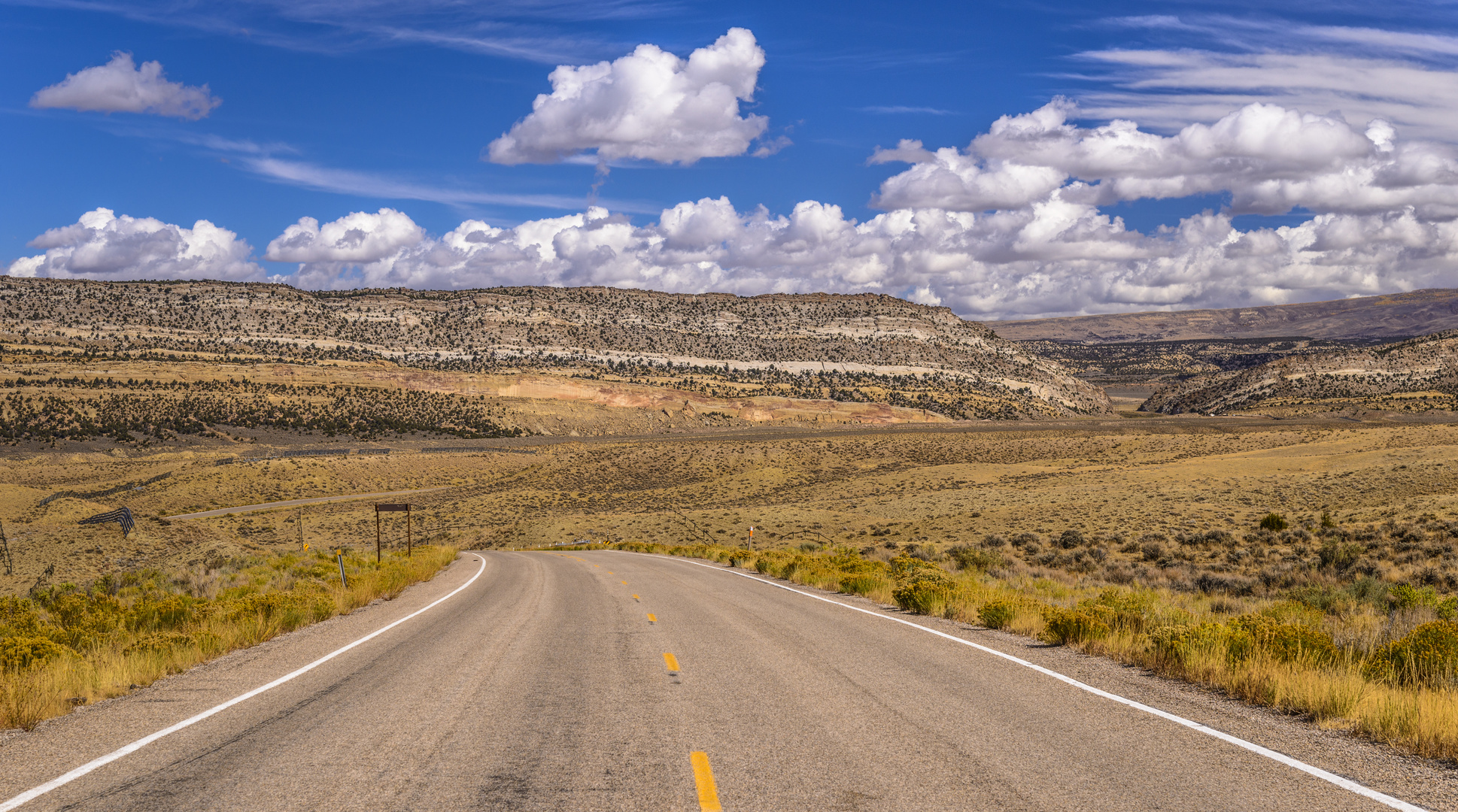 Highway 191 bei Minnies Gap, Flaming Gorge, Utah, USA