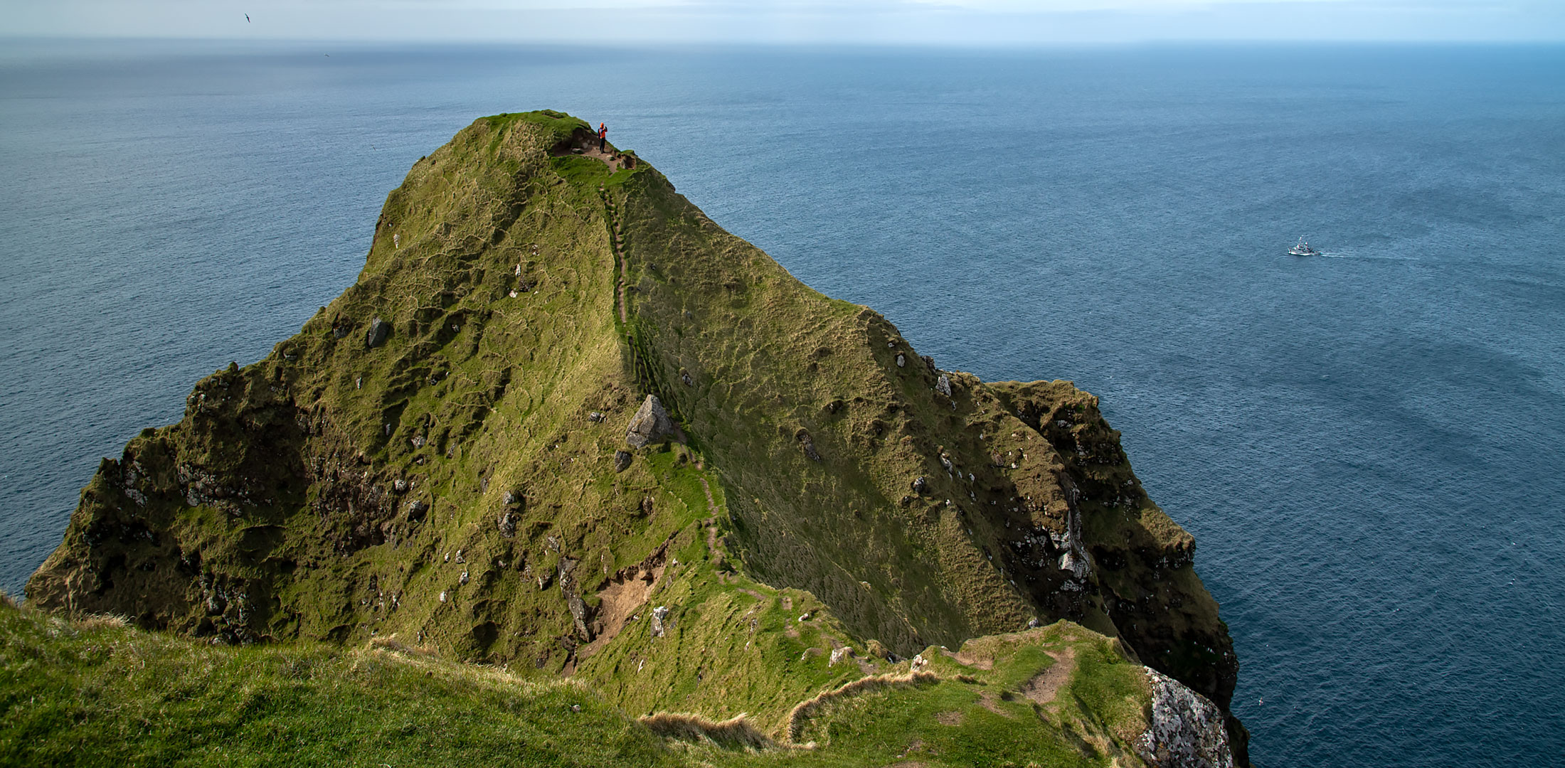 Hiking Faeroe Islands