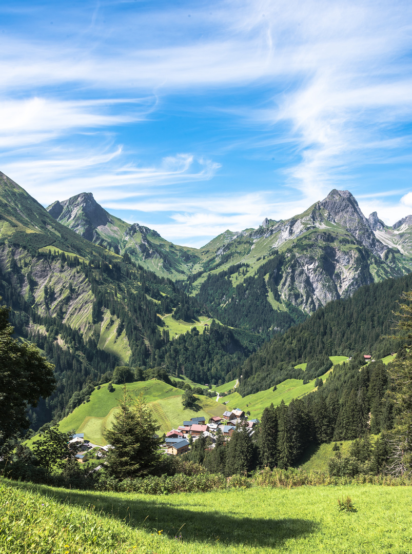 Hiking through the Alps