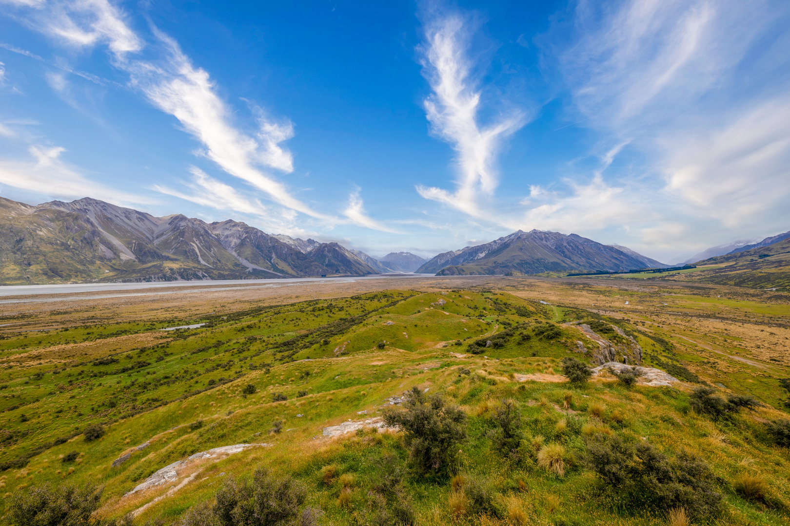 Hiking tour Mount Sunday in New Zealand