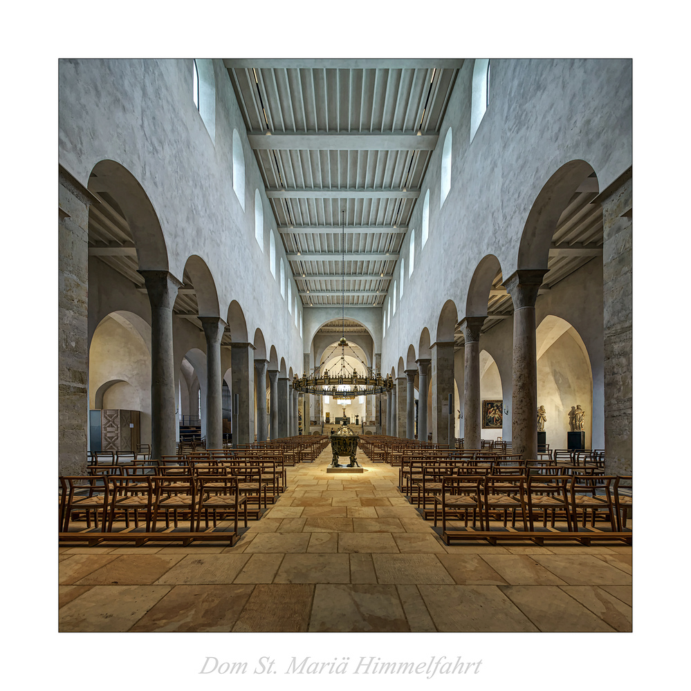 Hildesheimer Dom St. Mariä Himmelfahrt " Blick, zum Chor..."