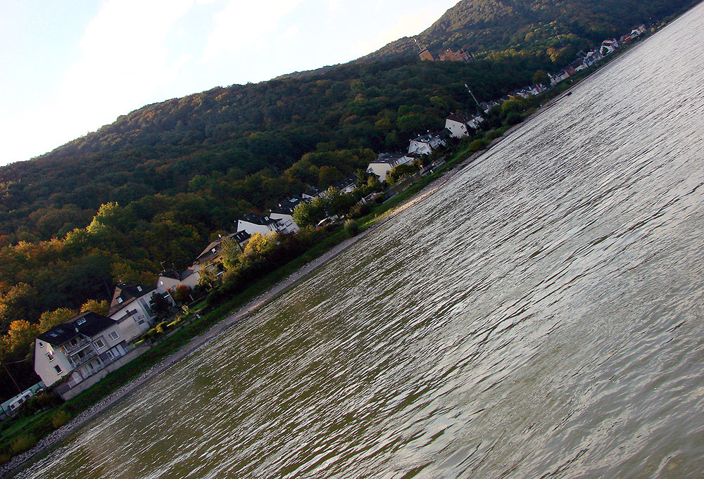 Hilfe, der Rhein läuft aus...