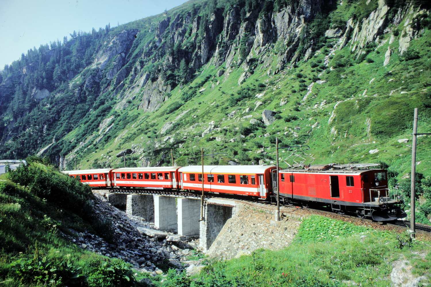 Hilfsbrücke unterhalb Gletsch - Zugnr 22F