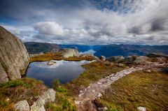 hill trail - Preikestolen