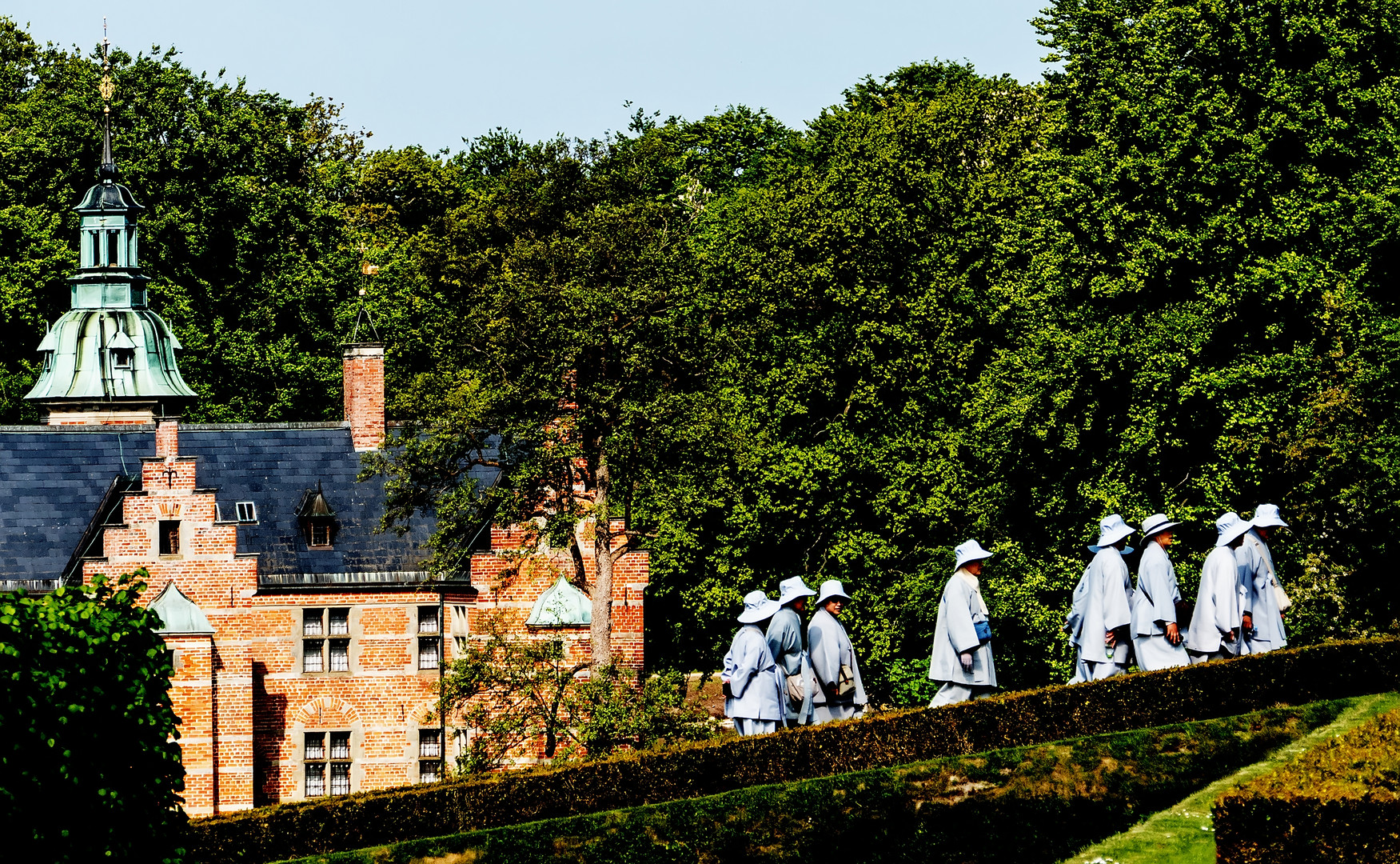 Hillerød, Park Schloß Frederiksborg, chinesische Touristen 