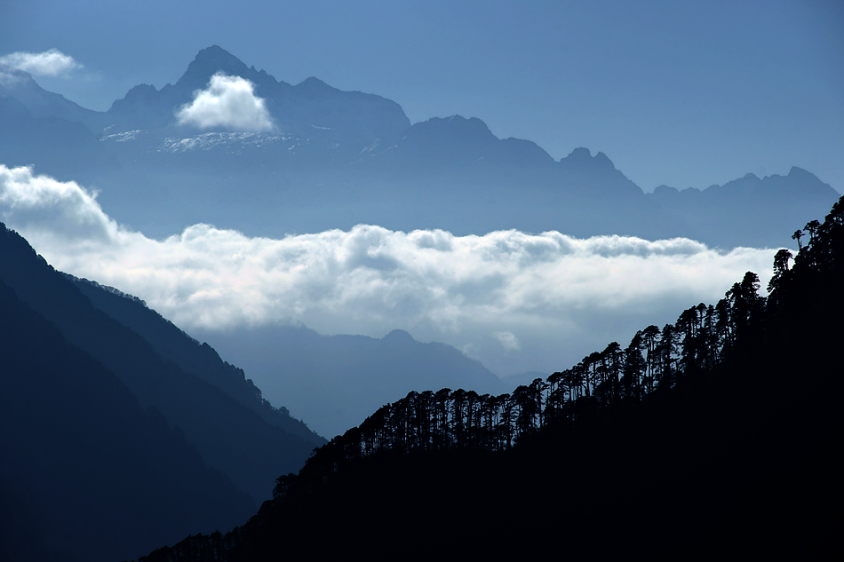 Himalaya Staat Sikkim (Indien) – Landschaftsimpression, Blick in die Tiefe