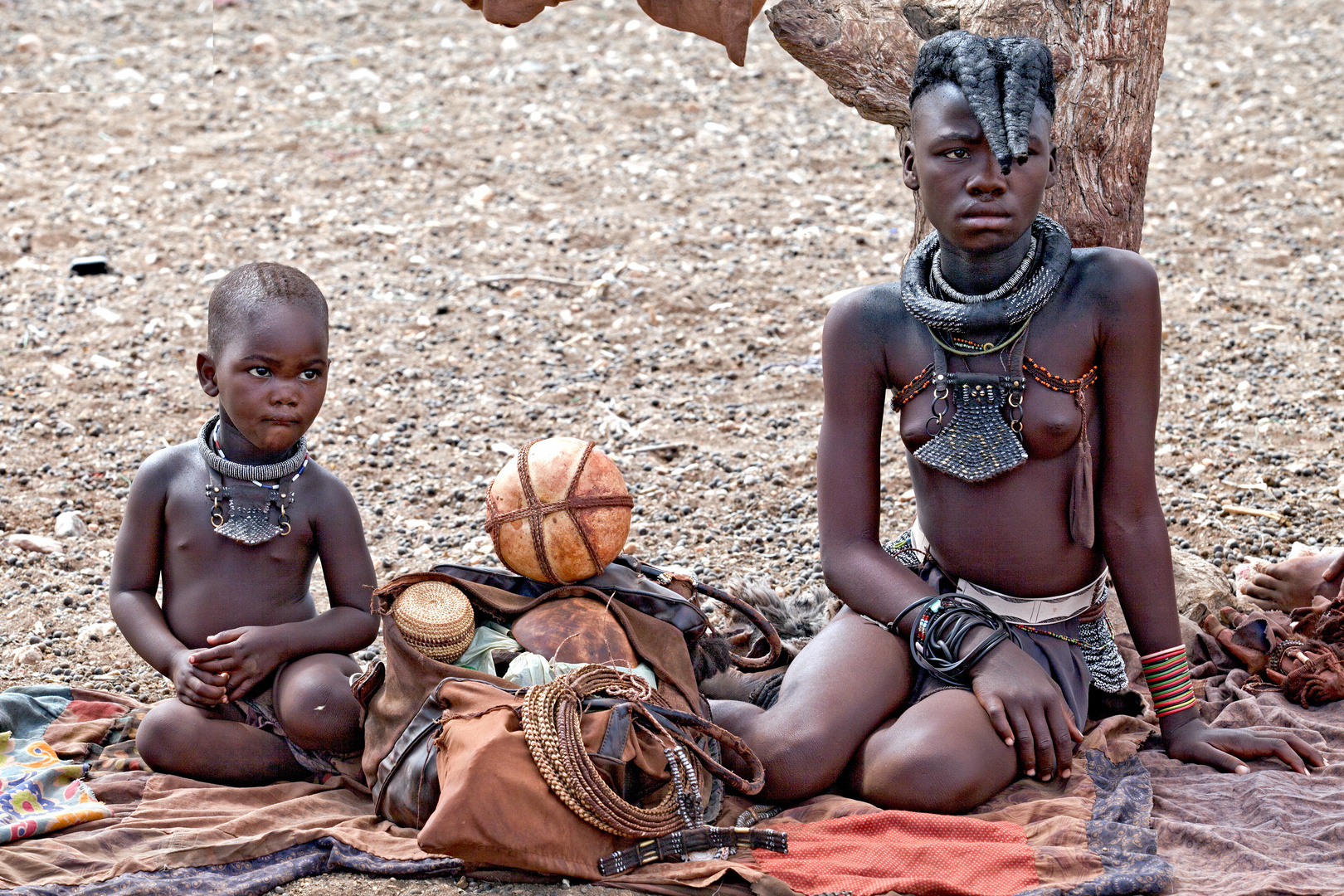 "Himba Mädchen"