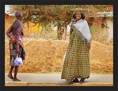 Himba und Herero Frauen