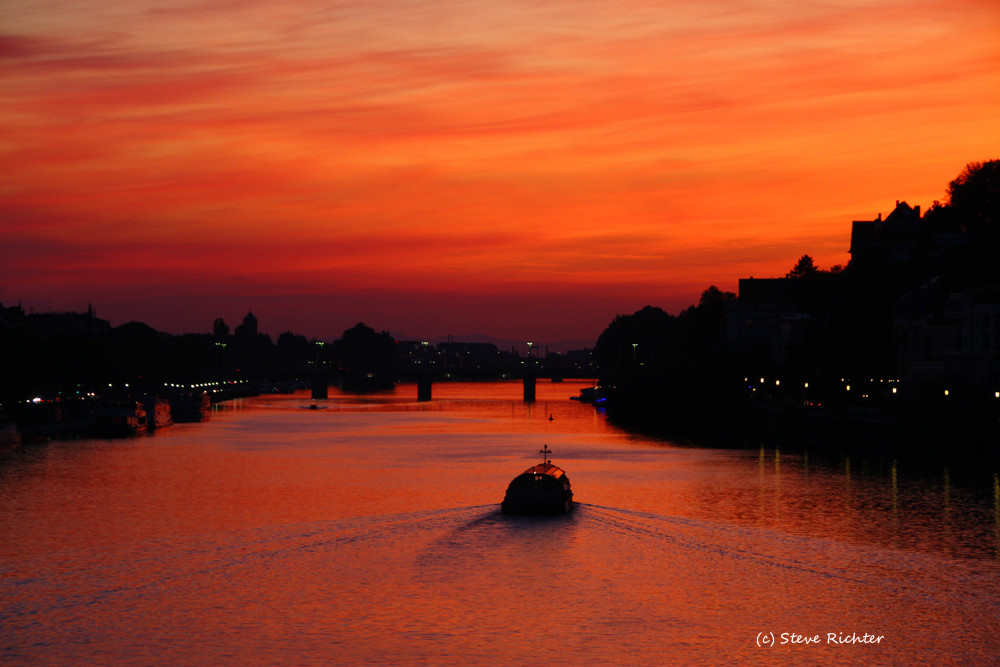 Himmel im Neckar