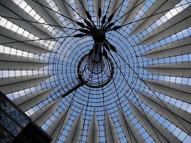 Himmel im Sony-Center