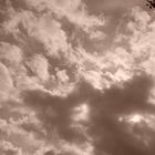 Himmel in Sepia