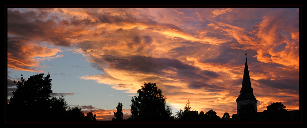 Himmel reich an Wolken